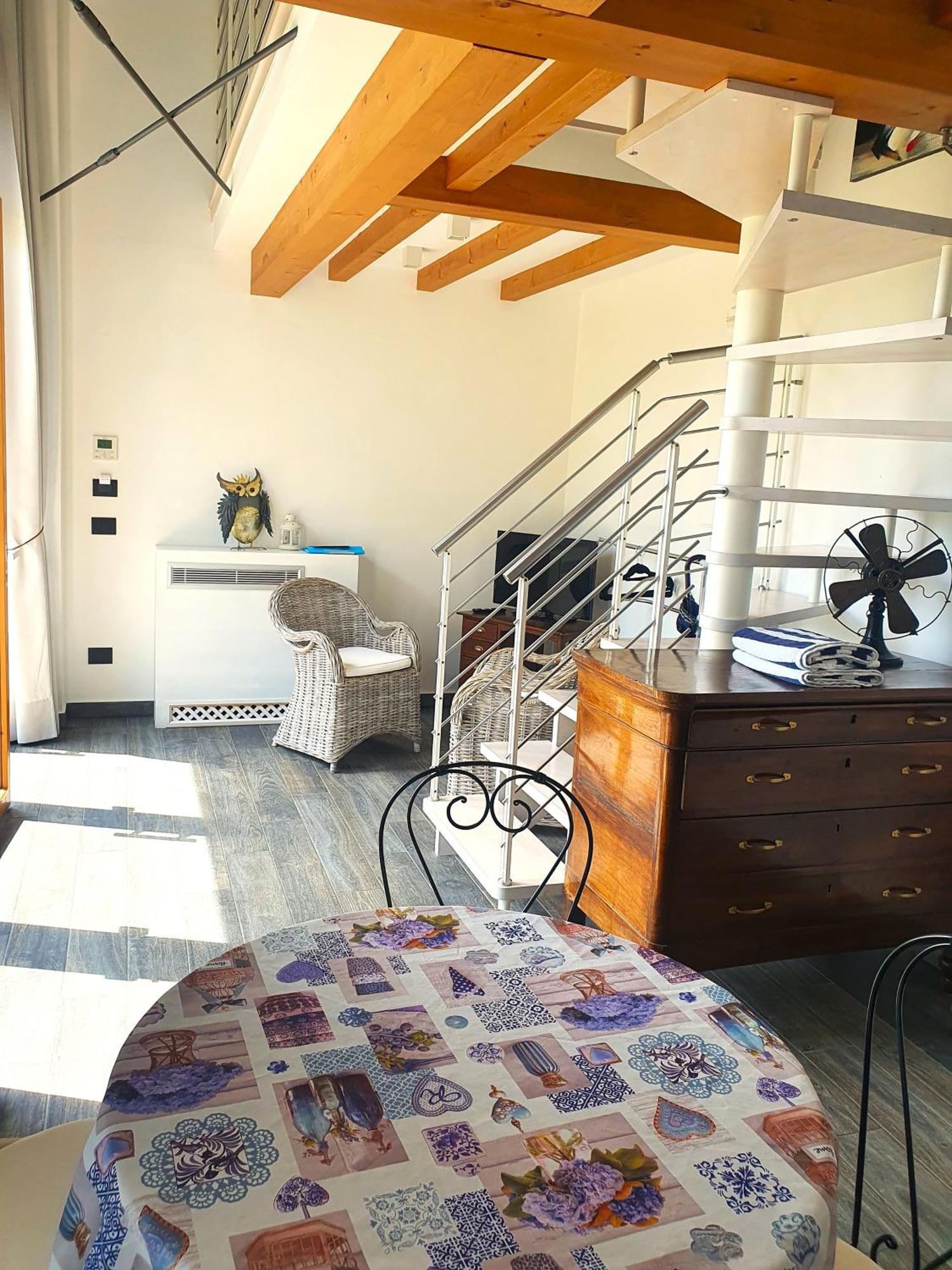 Agriturismo Podere Nigriano 萨罗 外观 照片