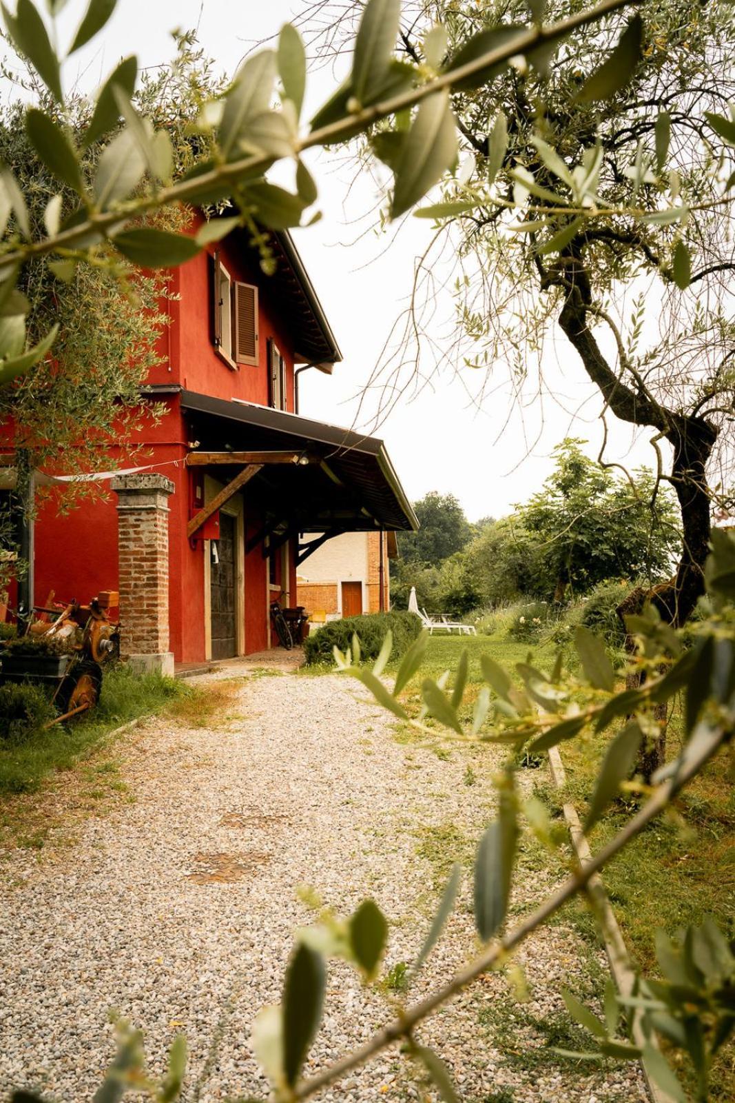 Agriturismo Podere Nigriano 萨罗 外观 照片