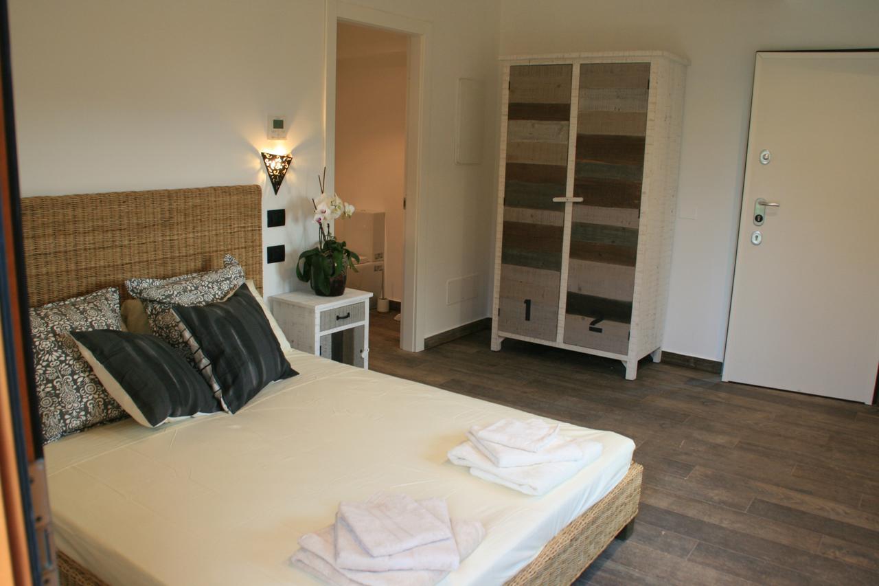 Agriturismo Podere Nigriano 萨罗 外观 照片