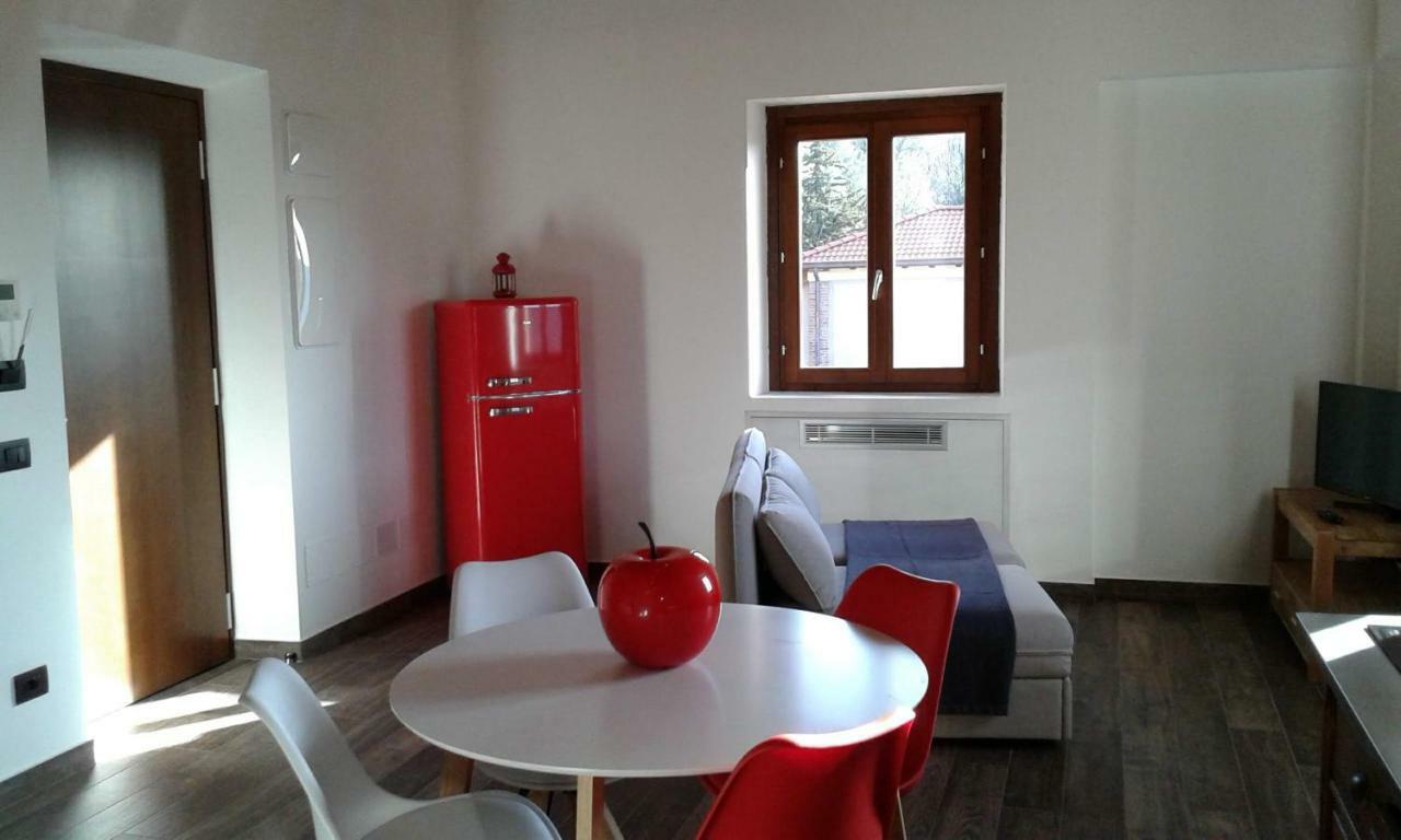 Agriturismo Podere Nigriano 萨罗 外观 照片
